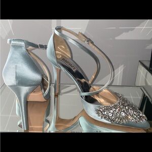Badgley Mischka Women's Blue Satin Heels
